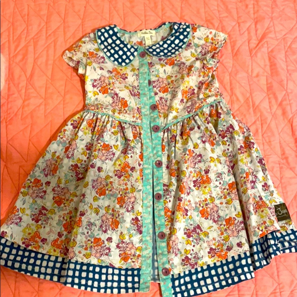 Beautiful kid’s dress!
